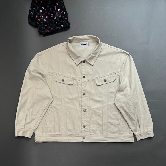 DYBBUK Oversized Denim Trucker Jacket - Picture 4 of 11